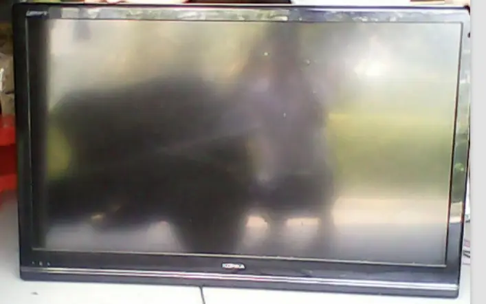 EA43金属全面屏 43英寸智能全面屏蓝牙语音液晶智能平板电